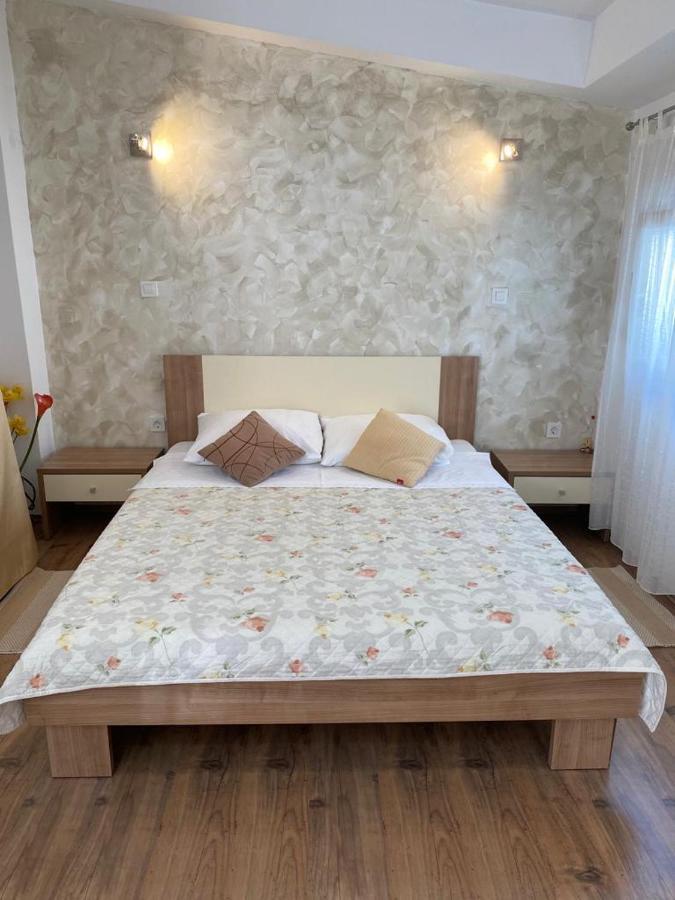 سبليت The Garden Rooms & Suites الغرفة الصورة