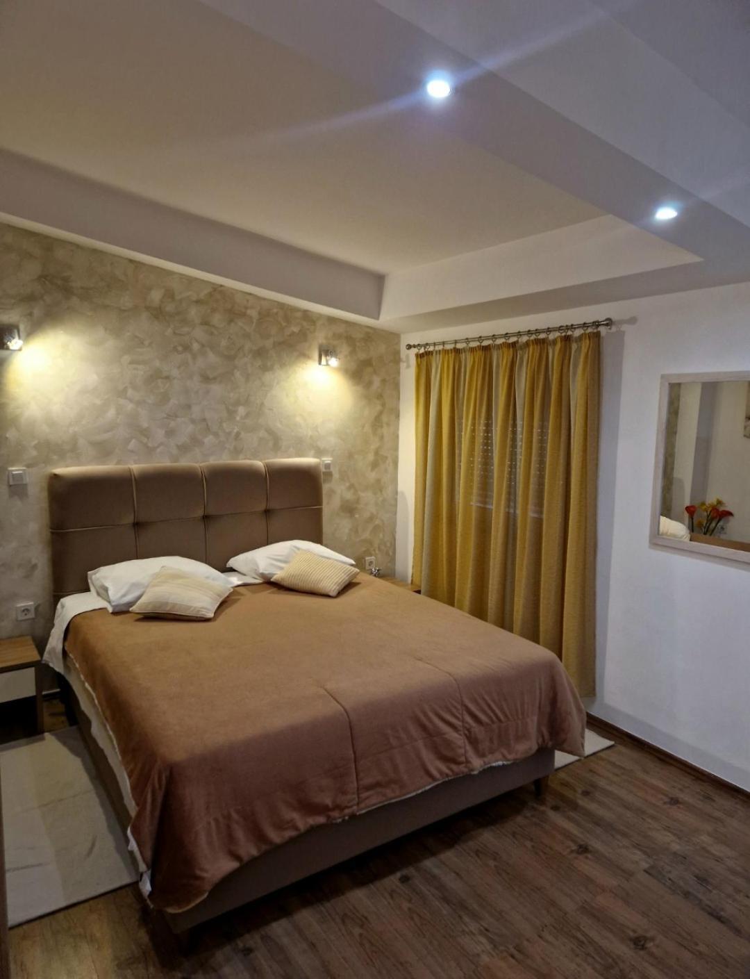 سبليت The Garden Rooms & Suites المظهر الخارجي الصورة