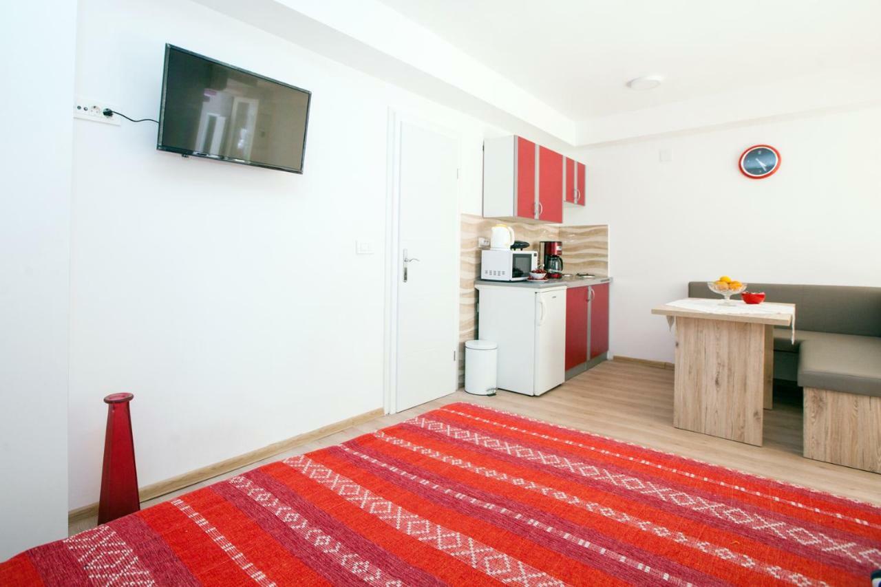 سبليت The Garden Rooms & Suites المظهر الخارجي الصورة