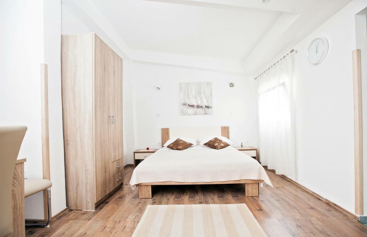 سبليت The Garden Rooms & Suites المظهر الخارجي الصورة